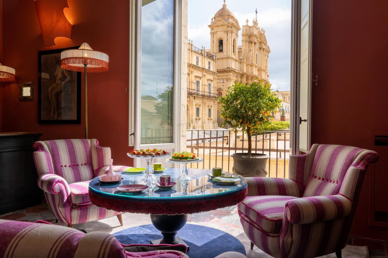 Q92 Noto Hotell Eksteriør bilde